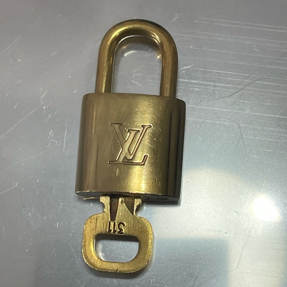 Authentic LV lock and key #311 - Picture 2 of 5